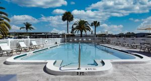 pool with seating